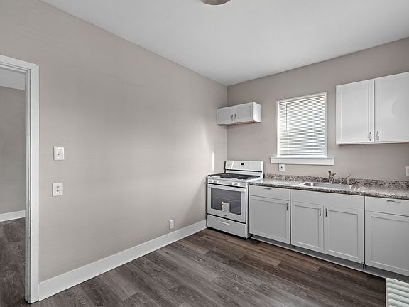 4th image of 616 Large Ave Unit 2