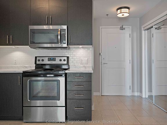 4th image of 2486 Old Bronte Rd #405