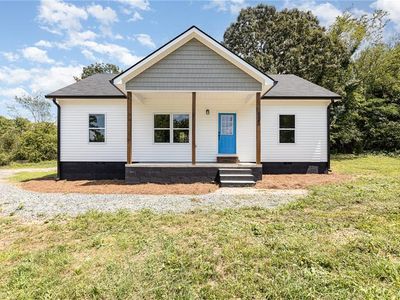 4089 Ogburn Ave, Winston Salem, NC, 27105