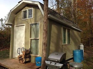 100 Hayshed Rd, Victoria, VA 23974