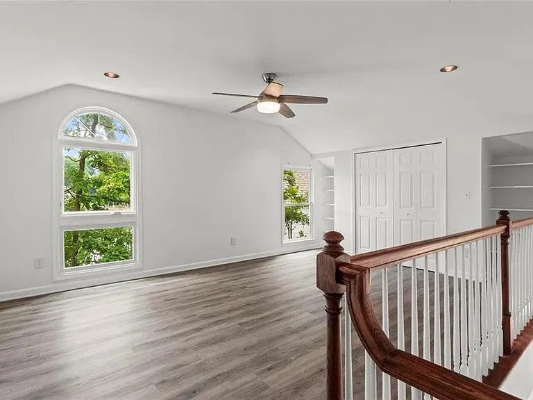 1695 Spinnaker Dr — Photo 20