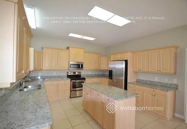 6351 Rock Creek Cir — Photo 3