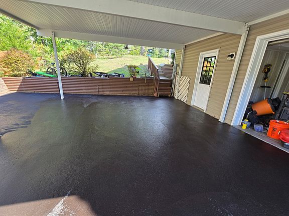 3rd image of 22 Clark Ln