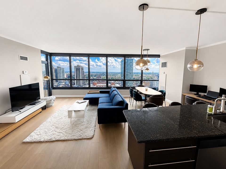 1st image of 2101 Market St #24O4