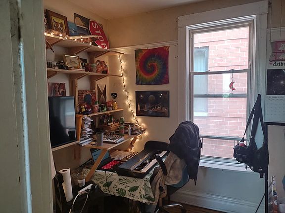 2nd image of 3309 N Western Ave #2A