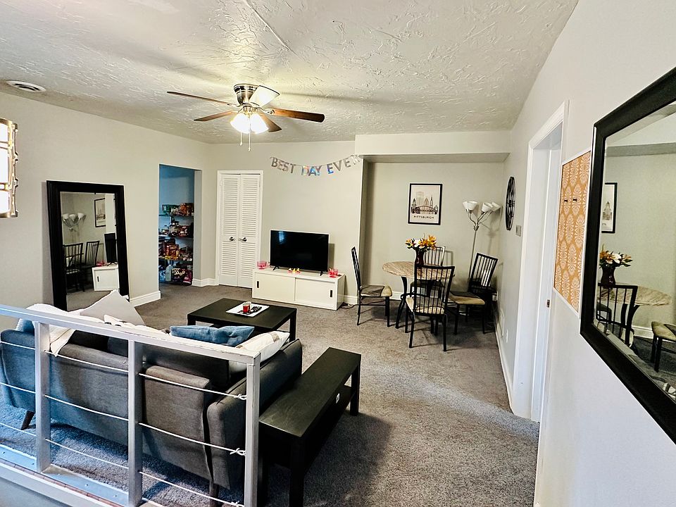 Living Room Entry