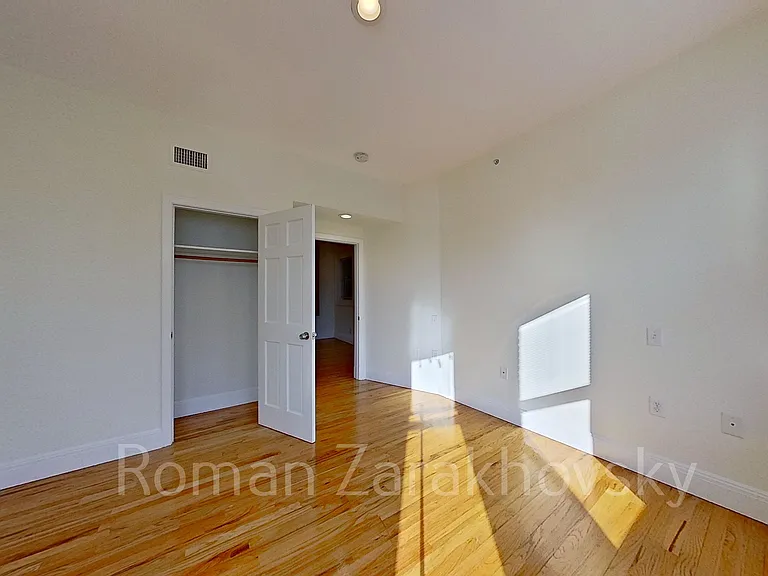 10 Brainerd Rd #32 — Photo 10