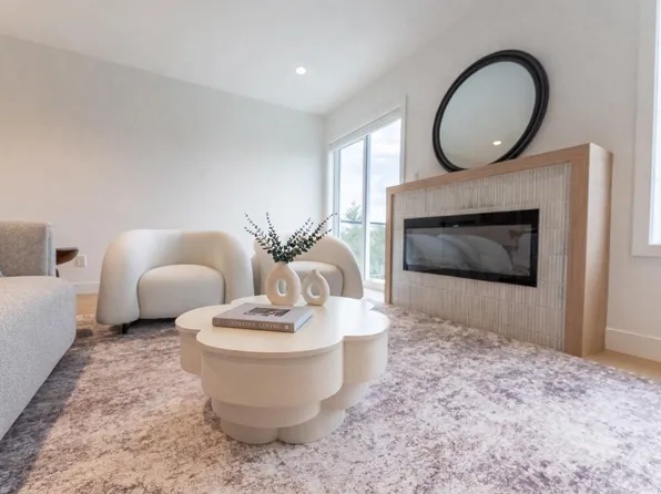 3907 Cedar Hill Rd #U10, Saanich, BC V8P 3Z8