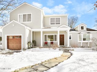 32 Macarthur Dr, Old Greenwich, CT 06870