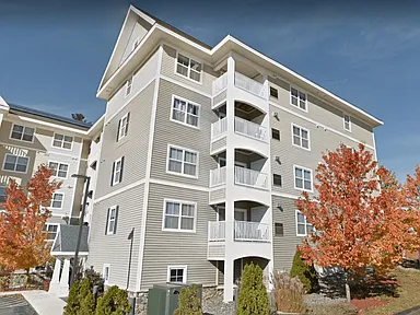 Apartments and houses for sale in Holmer Green - Properstar