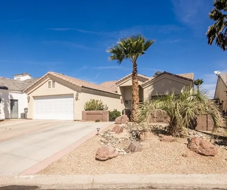 1961 East Lipan Boulevard - 1 — Photo 1