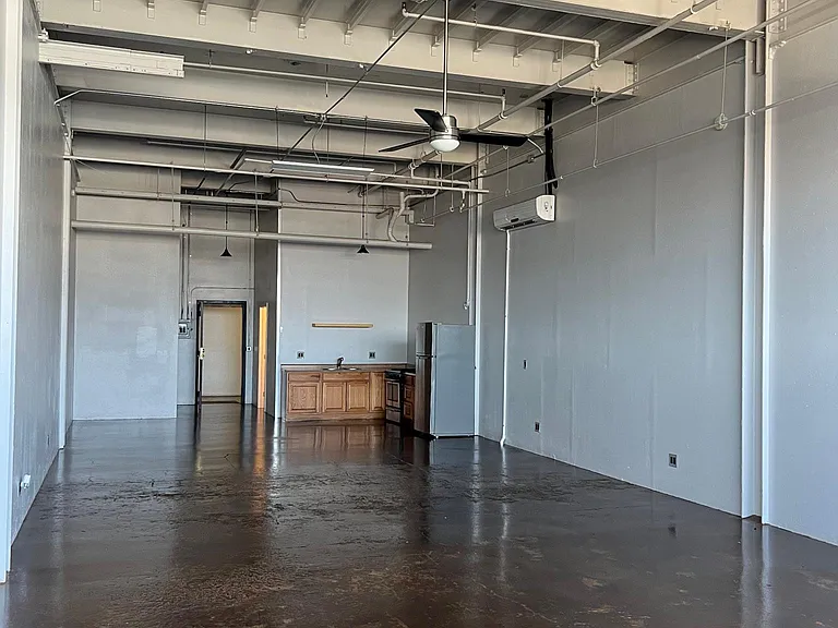 Sunshine Studios — Photo 54