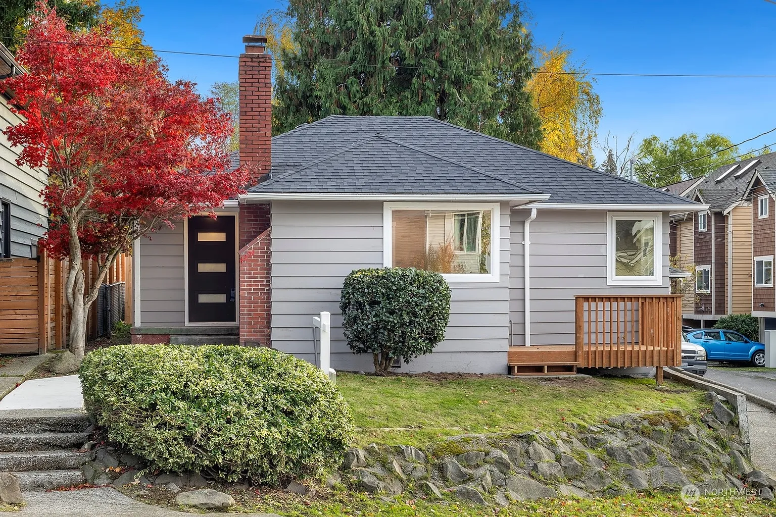 4221 SW Myrtle Street photo 1