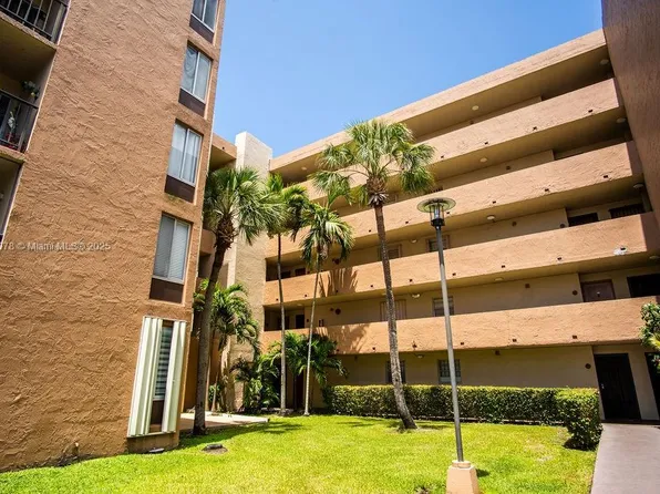 9110 Fontainebleau Blvd APT 502, Miami, FL 33172