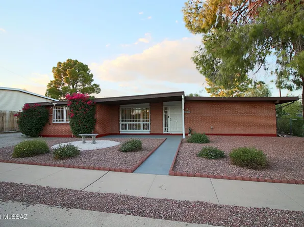 8133 E Colette Pl, Tucson, AZ 85710