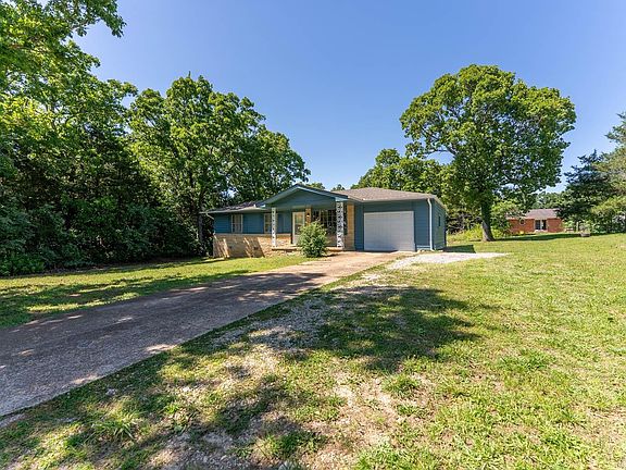 5th image of 908 N Manor Dr