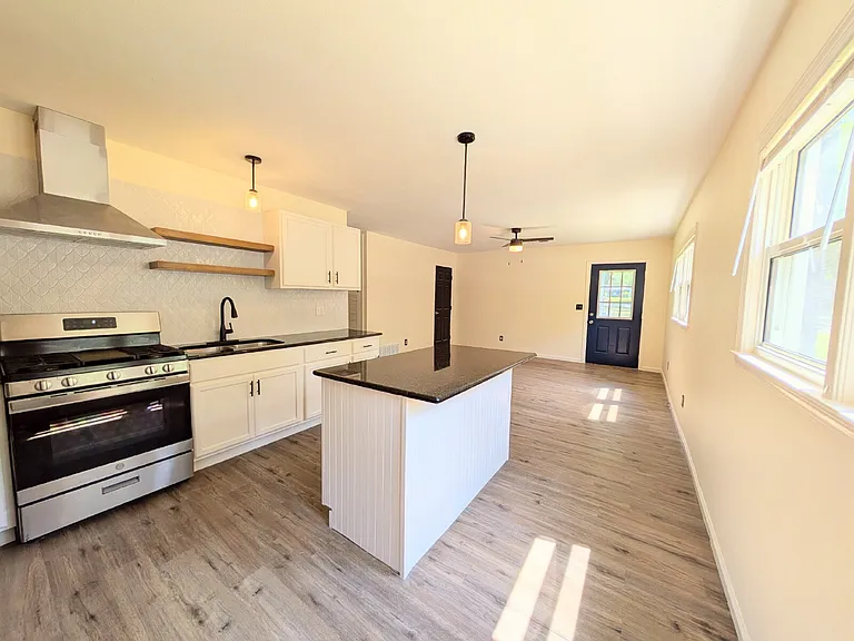 2369 Gurley Dr — Photo 9