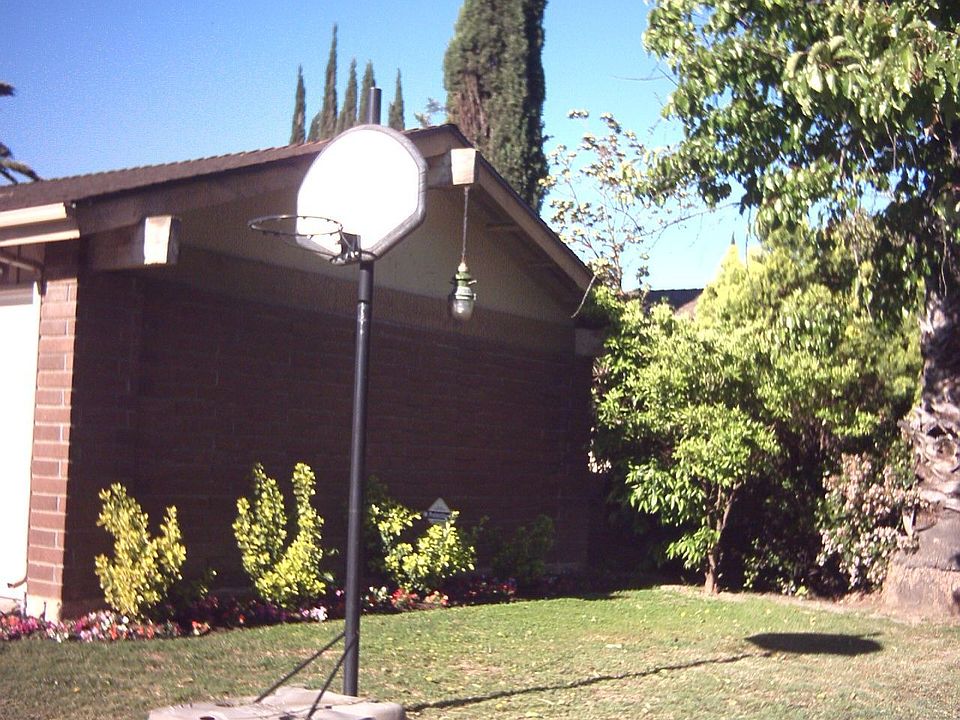 PARTIAL FRONT OF THE HOUSE