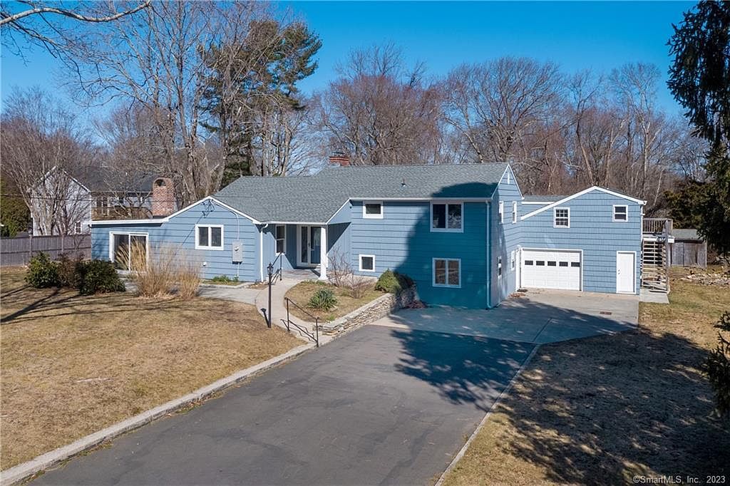 15 Old Black Point Rd, Niantic, CT 06357 Zillow