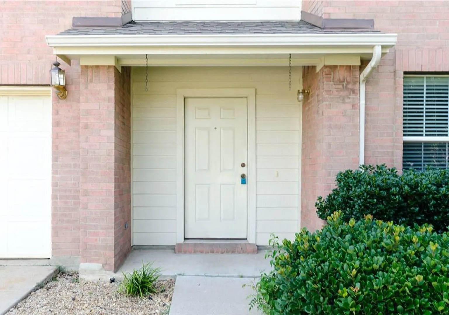 Large home in highly sought after area in Wylie! — Photo 2