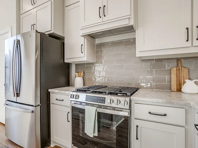 2824 Weisenberger St #102 — Photo 10