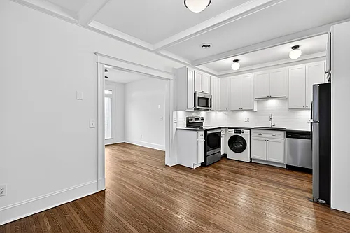5744 Pershing Ave #1E Photo 1 5744 Pershing Ave #1E Photo 1