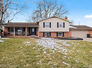 6426 Rustic Ridge Trl, Grand Blanc, MI 48439
