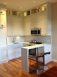 Rented by Mann Maurice A