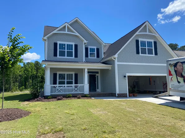 961 Hunter Grace Drive, Winterville, NC 28590