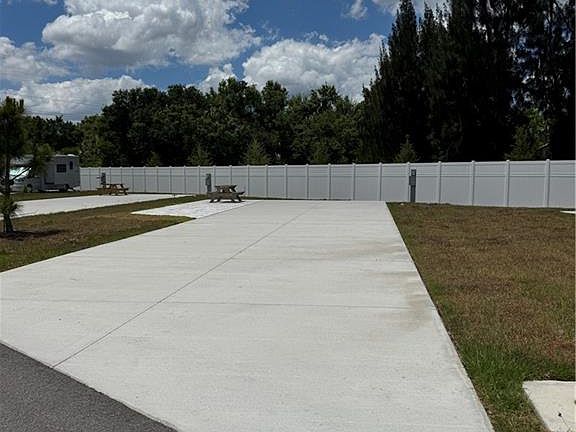 5th image of 356 Horizon RD