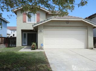 320 Mildred St, Perris, CA 92571