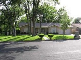 3413 33rd St, Moline, IL 61265