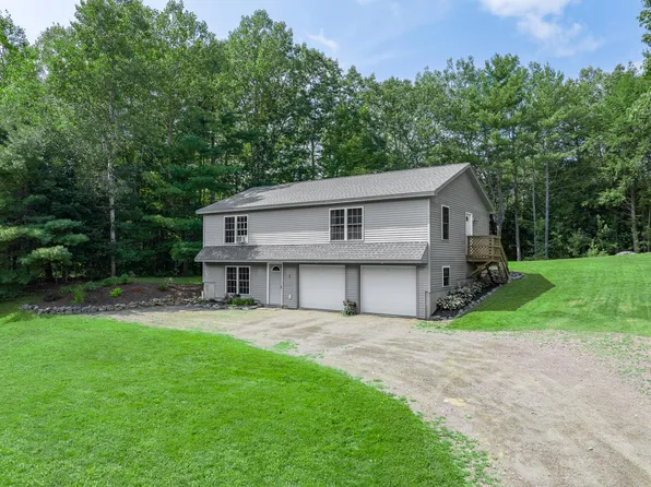 29 Lower Dedham Road, Holden, ME 04429