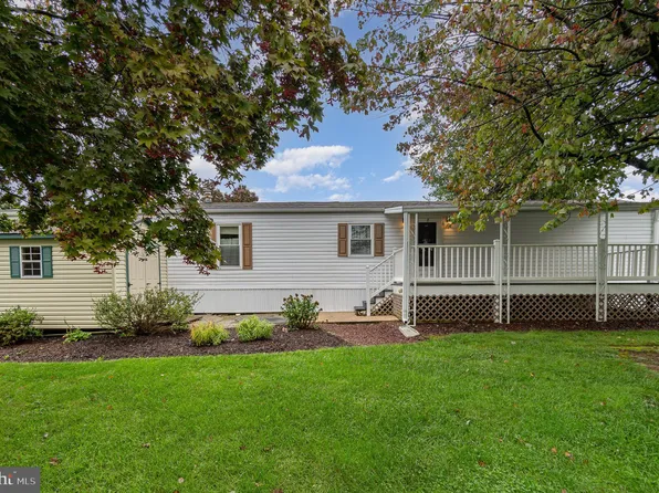 161 Timber Crest Dr, York, PA 17408