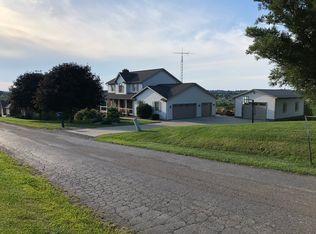 9575 Yoder Rd SW, Sugarcreek, OH 44681