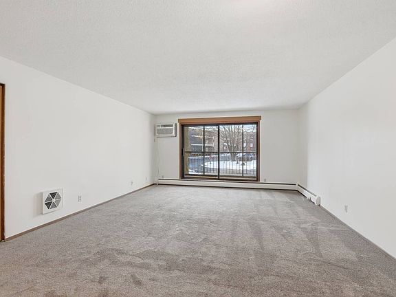 4th image of 10441 Greenbrier Rd APT 120