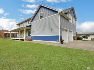 1716 6th St SW, Puyallup, WA 98371