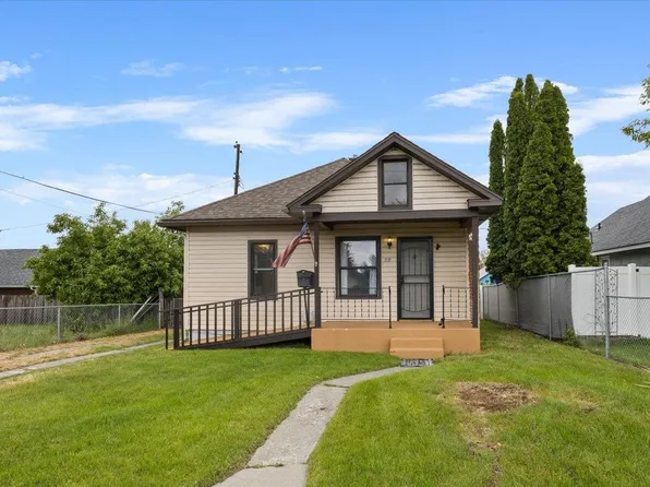 4014 N Crestline St, Spokane, WA 99207
