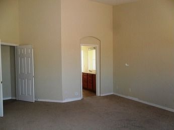 4th image of 2914 E Eliza Cir