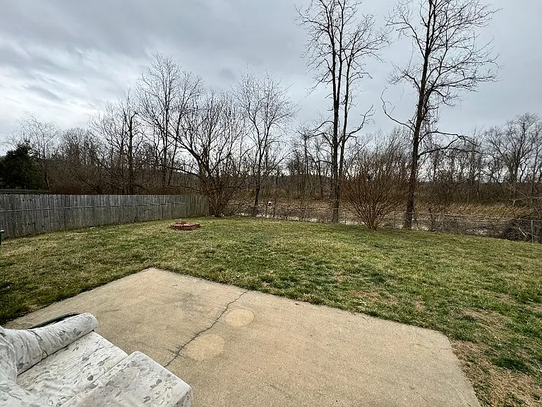 1026 Thorncrest Dr — Photo 5