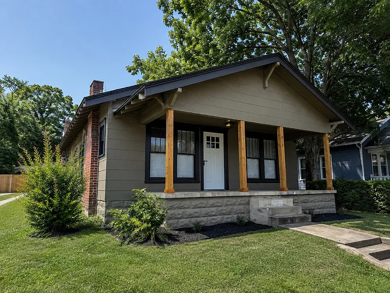 331 S Zunis Ave — Photo 1