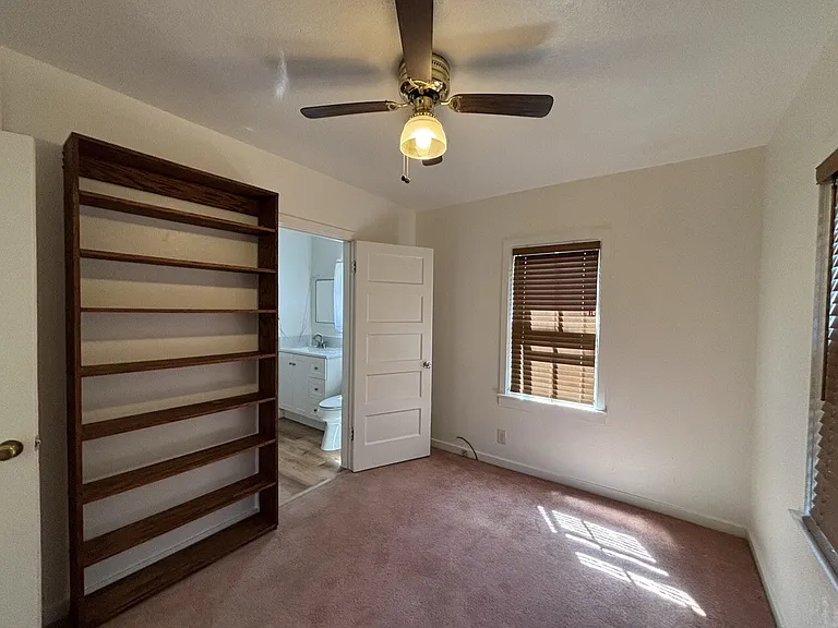 582 Olivene Ct — Photo 11
