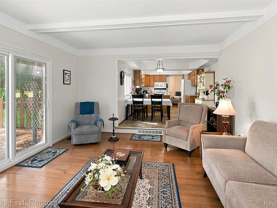 44597 Westminister Way, photo 18