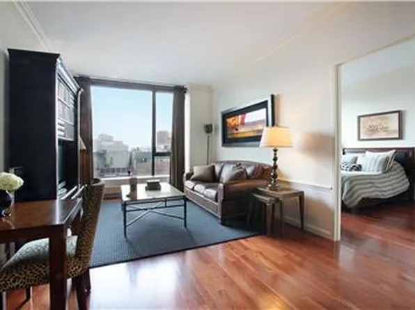 255 Hudson Street image 1 of 4