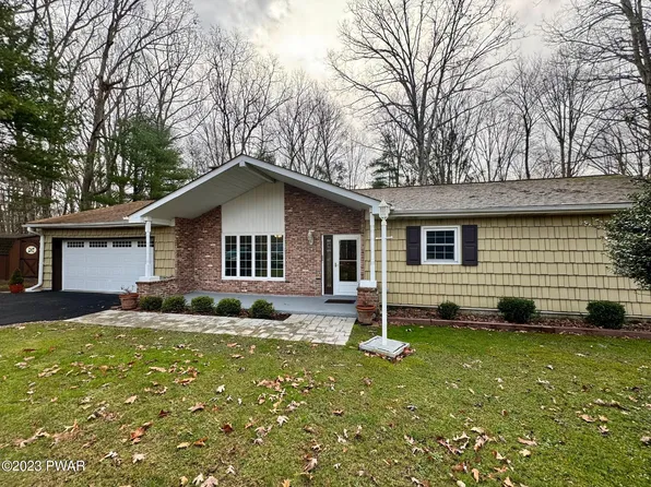 562 Lynn Rd, East Stroudsburg, PA 18302