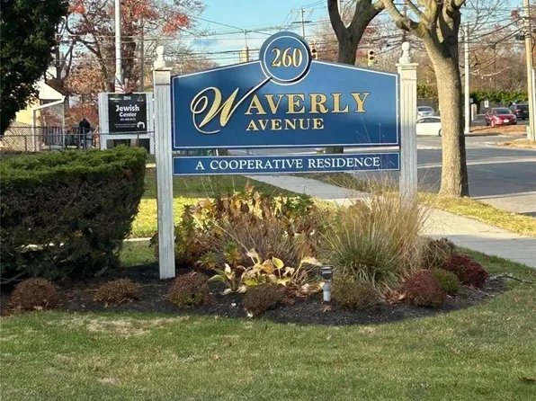 260 Waverly Avenue #B5-39, Patchogue, NY 11772