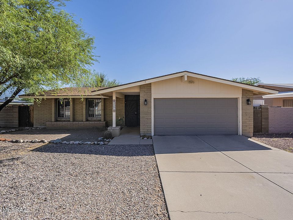 1st image of 2760 W San Juan Ter