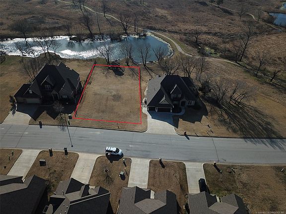 2nd image of 25407 Stonebridge Pkwy