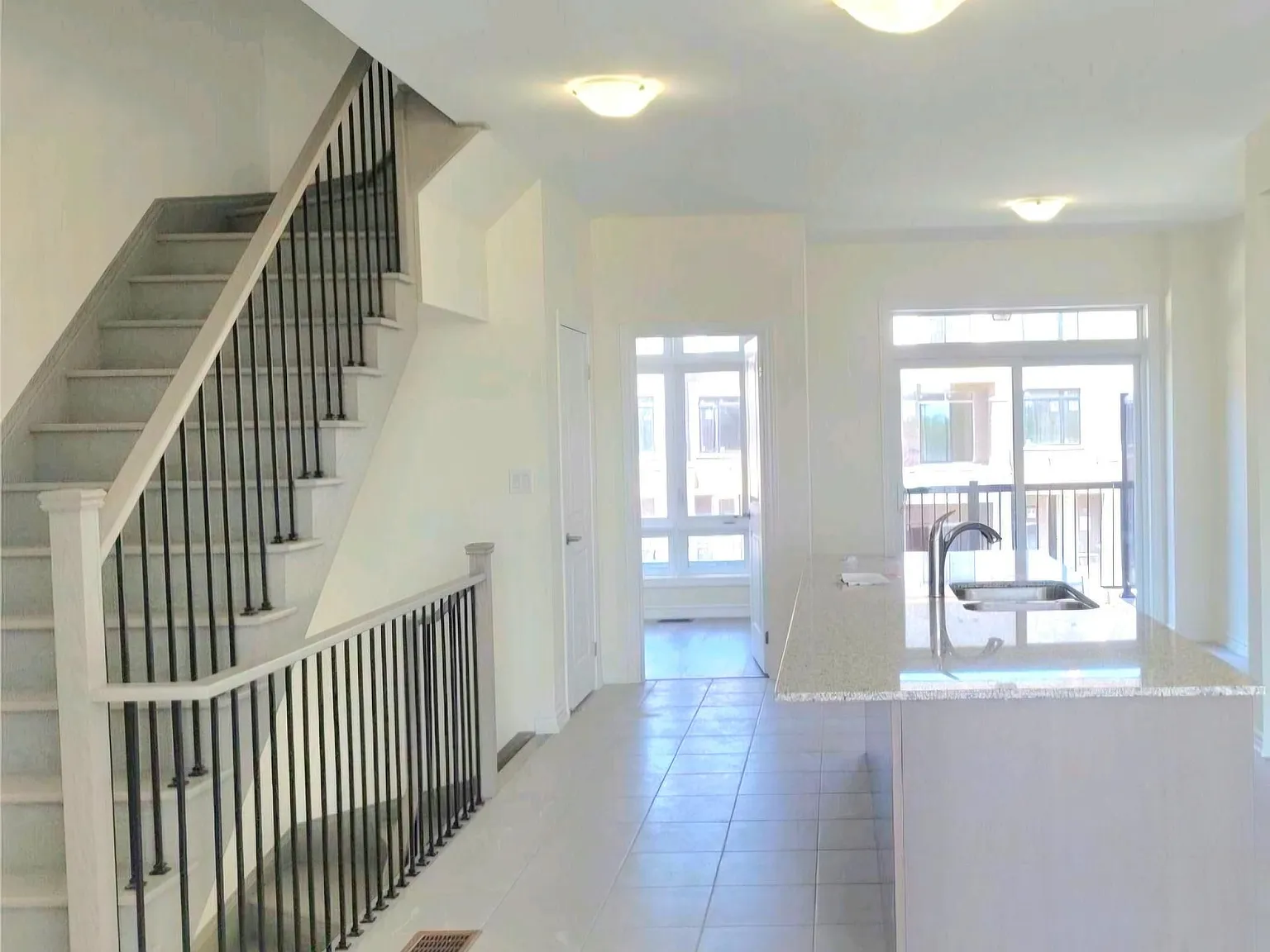 4 bed, $3,300 — Photo 3