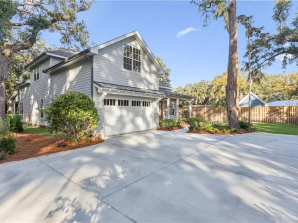 122 Red Bird Ln, Saint Simons Island, GA 31522